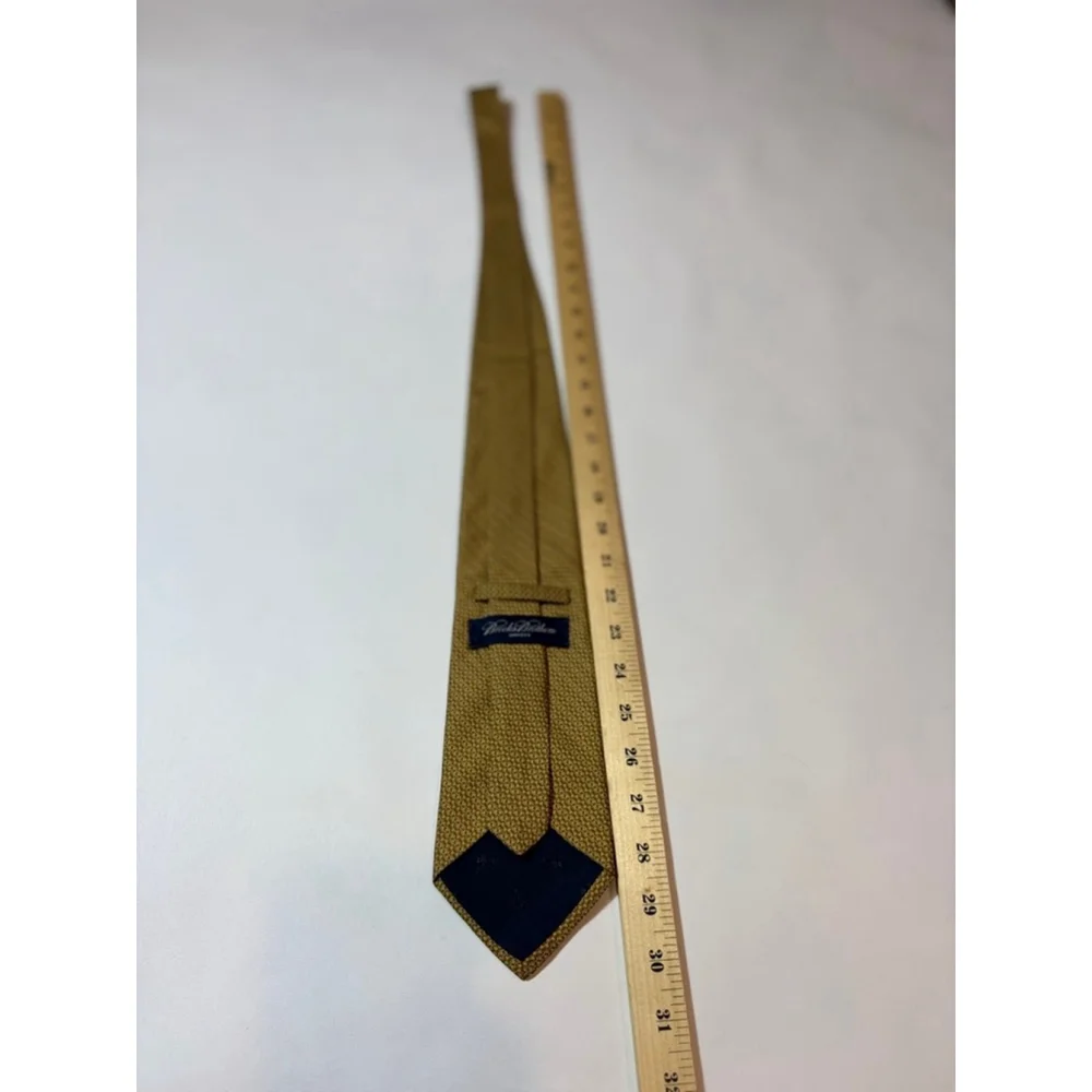 Brooks Brothers Makers Gold Silk Tie USA Geometric Classic Preppy